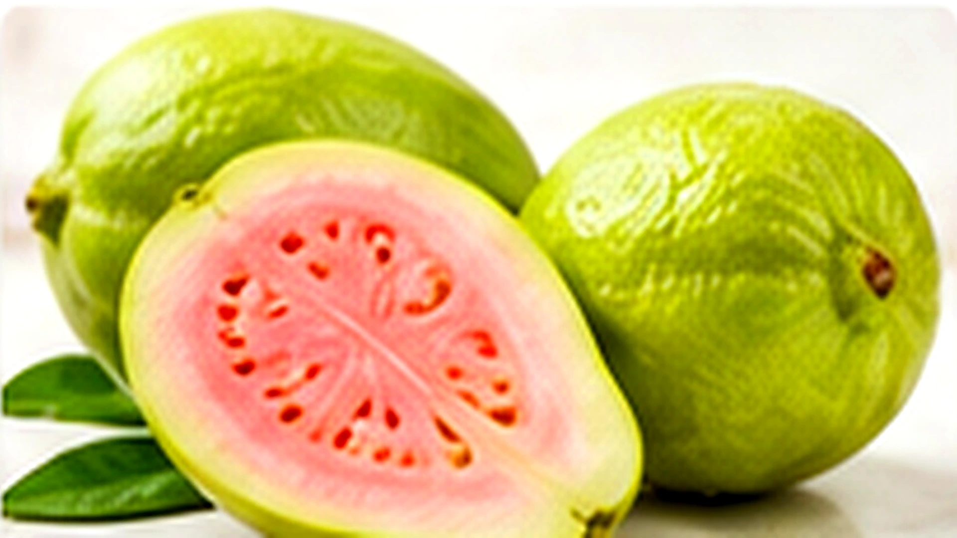 Fresh Egyptian Guavas